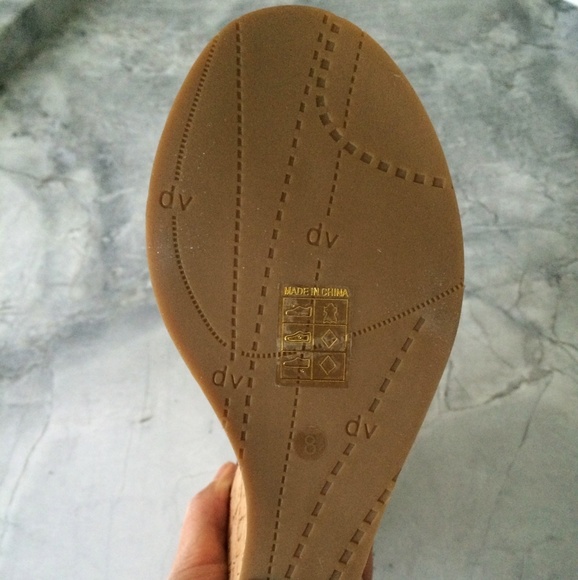 DV dolce vita wedge sandal - Picture 4 of 4